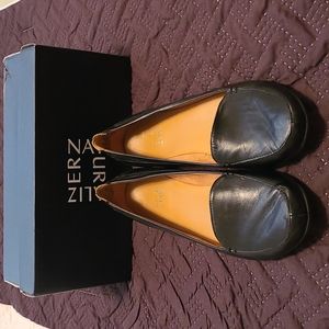 Naturalizer Saban Black Lea Loafers